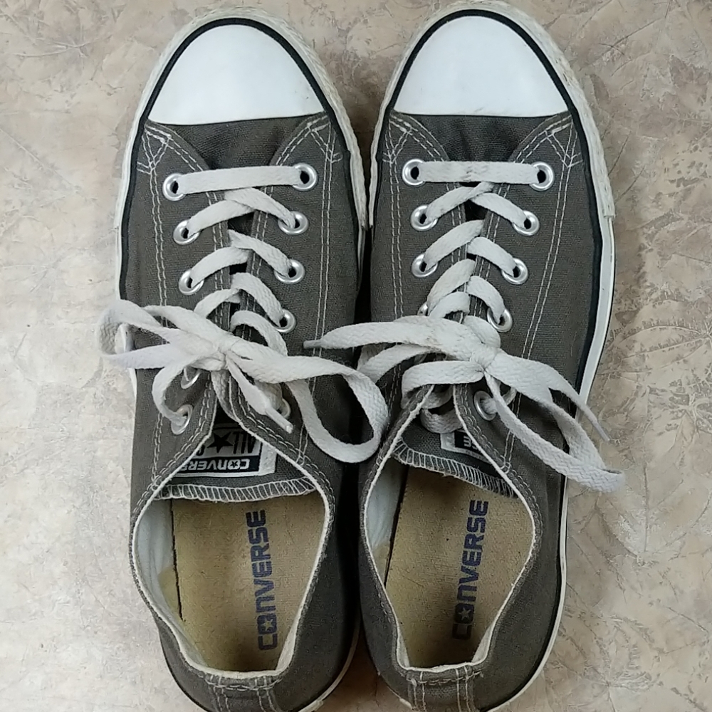 Converse Shoes M:8 W:10